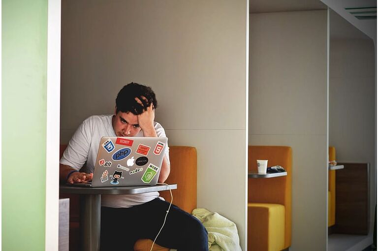 angry-annoyed-coffee-developer