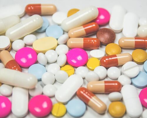 assorted-medication-tables-and-capsules
