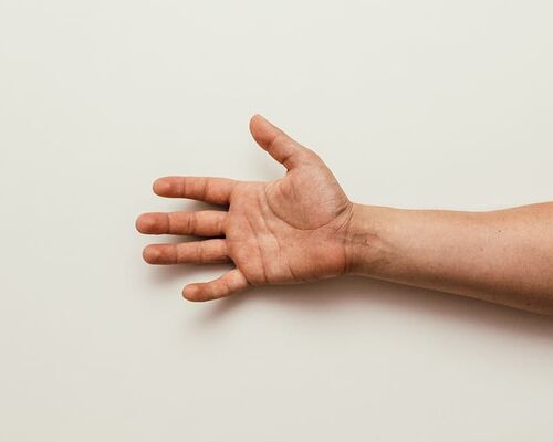 arm-fingers-hand-man
