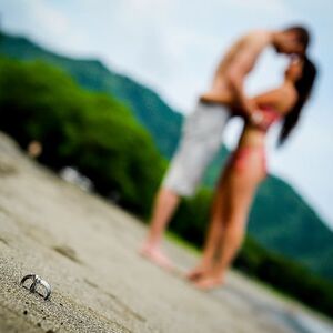 honeymoon-beach-vacation-newlyweds-wedding-rings