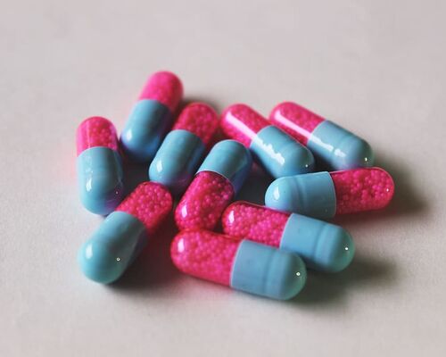 various-capsules-doctor-doctors